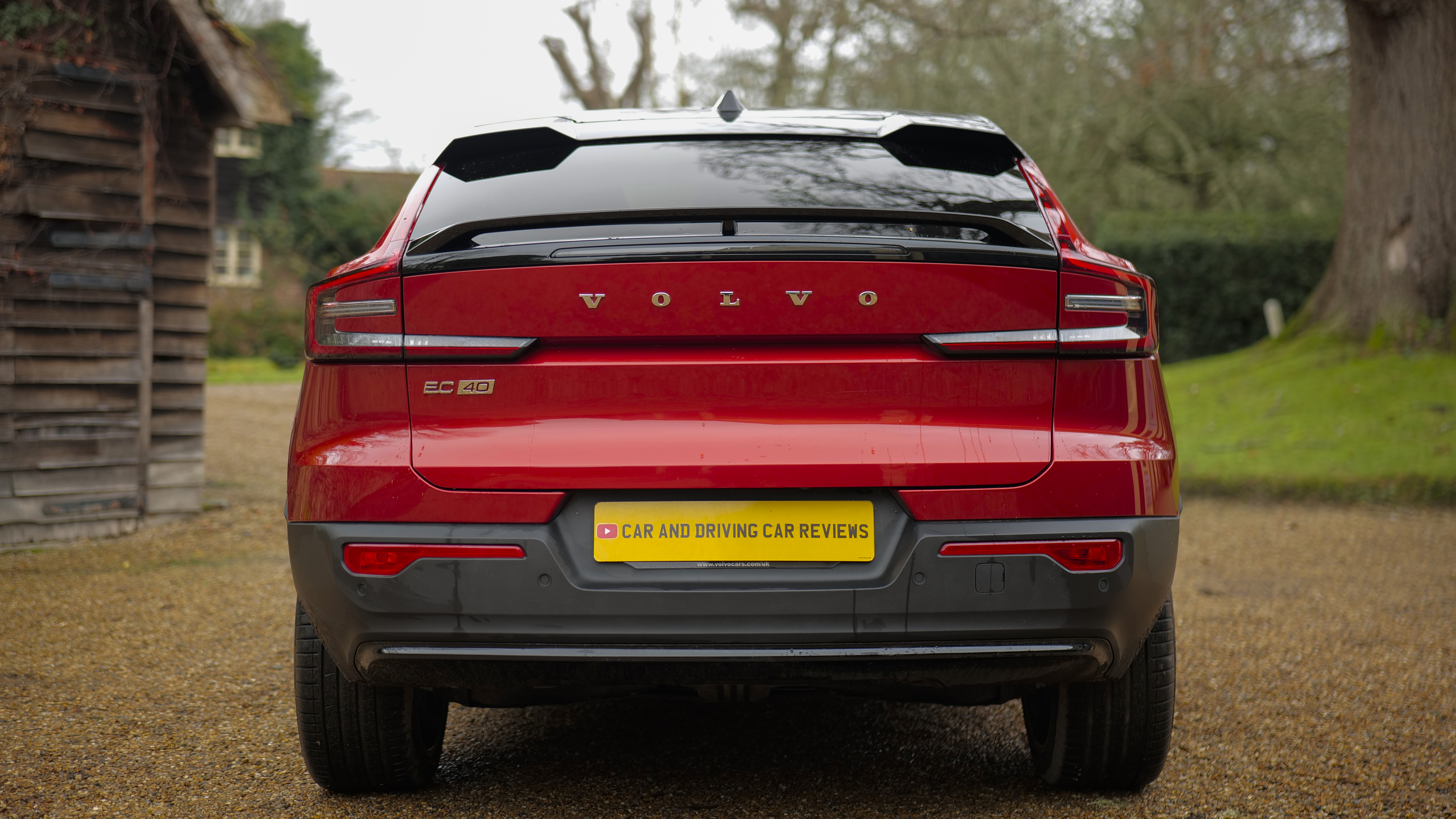 VOLVO EC40 ESTATE 185kW Ext Range Plus Black Edition 82kWh 5dr Auto